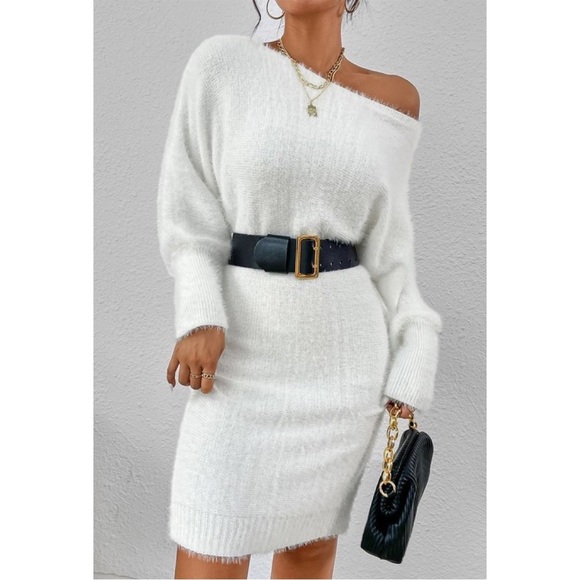 White Oversized Sweater Dress - Picture 4 of 5